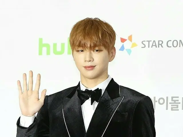 가수 강다니엘, '2021 Asia Artist Awards'의 레드카펫에 등장. .