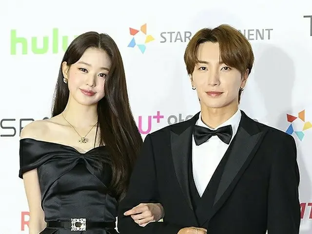 MC ITEUK (SUPER JUNIOR) & Jang Won Young (IVE) appeared on the red carpet of”2021 Asia Artist Awards