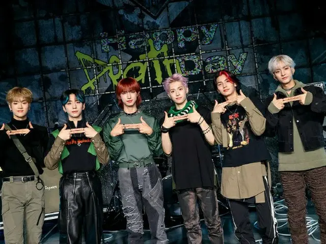 JYP의 신인 밴드 Xdinary Heroes, 데뷔 디지털 싱글 「Happy Death Day」의 온라인 쇼케이스를 개최. .