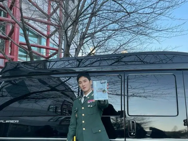 배우 안보현, 오늘(9일) 방송 후지TV '내일의 우치무라!'에 출연…우치무라에게 키스신의 극의를 전수. .