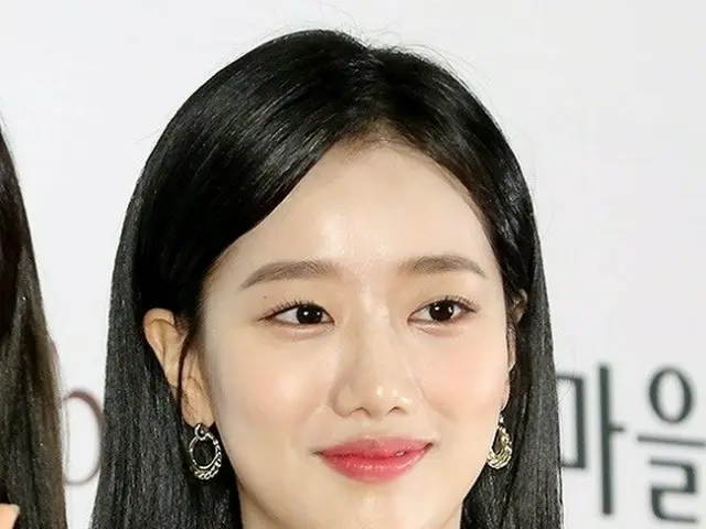 ”APRIL” former member Lee Naeun, signed the exclusive contract with Namooactors.