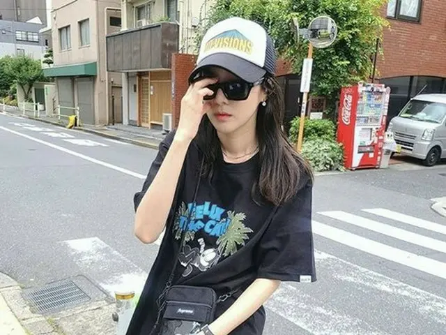 DARA (former 2NE1) released lots of photos taken Japan. .. ..