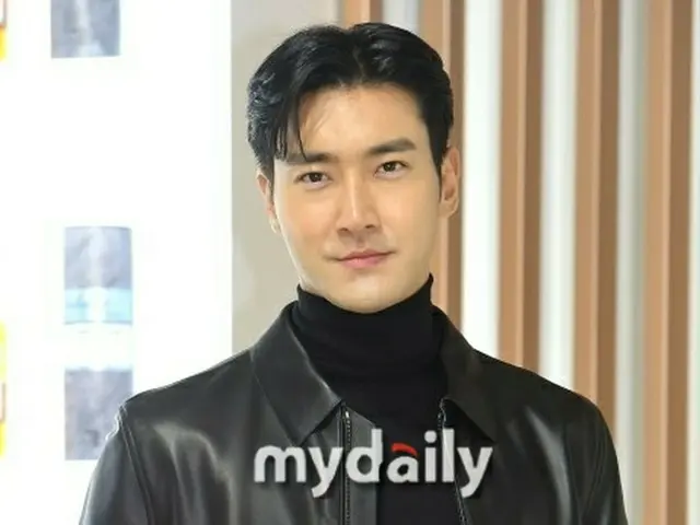 ”SUPER JUNIOR” Choi Si Won, infected with the COVID-19 virus again... Will notparticipate in the Man