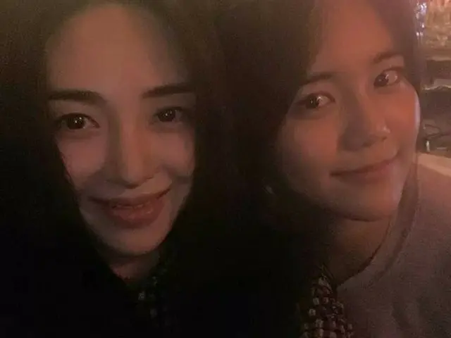 Kwon Mina (former AOA), released two-shot of reunion with Hye Jung. . .