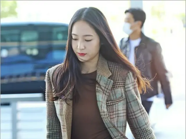 크리스탈(f(x)), 미국 로스앤젤레스를 향해 출발@인천국제공항. .