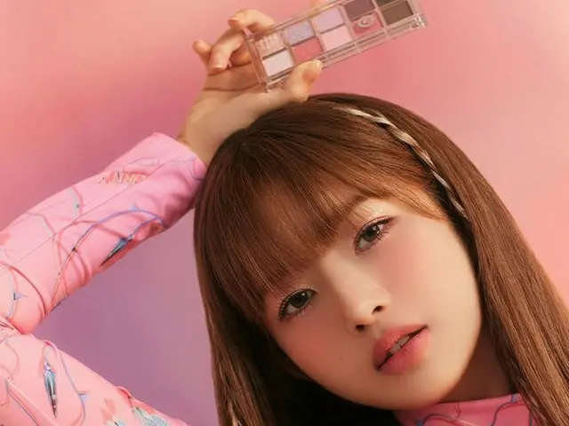 IVE 레이, 화보 공개. PEACH C. .
