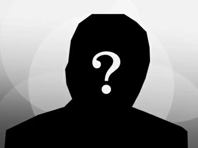 기혼의 40대 톱스타, 풍속에서 일하는 여성들 동반으로 원정 골프인가. 지난달 31일 일본 고급 골프 리조트에서 연예사무소 대표와 여성 2명과 