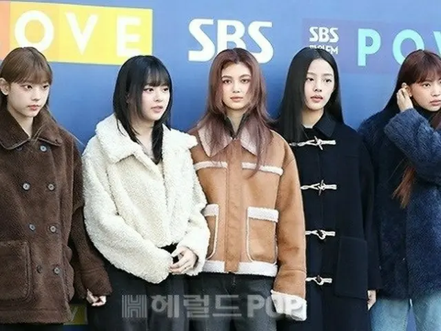 NewJeans, 미국의 공항에서의 전산 시스템 오작동에 의한 항공기의 지연이나 취소 때문에 귀국할 수 없고… 13일 예정의 KBS 「MUSIC