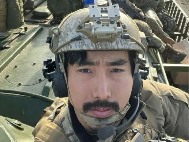 우크라이나 의용군에 참가한 이근 전 대위, 탈출 혐의로 지난달 기소됐다. 지난해 7월 서울 시내에서 차를 운전하는 동안 중앙선을 넘어 오토바이와