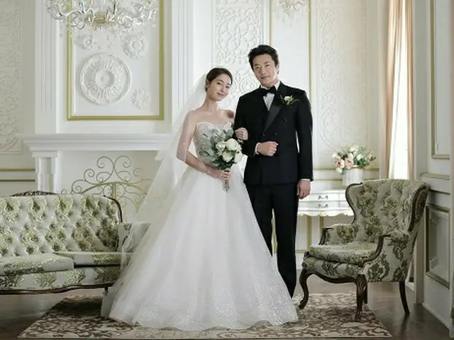 Lee · MIN JEONG and Kwon Sang Woo, newly released the wedding photos for themovie ”Switch” and it be
