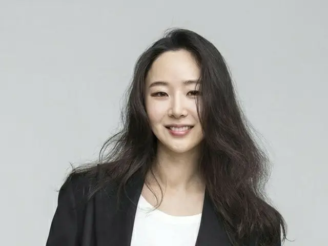 HYBE might be suggesting Is Min Hee Jin, who worked on New Jeans at HYBE, as acandidate for SM's new