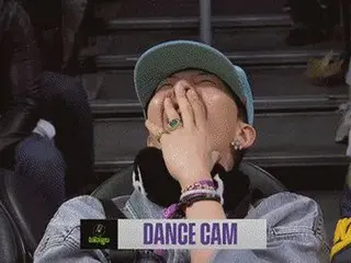 G-DRAGON(BIGBANG), NBA 관람. 15일(현지 시간) Cryptocom Arena에서 행해진 로스앤젤레스 레이커스 VS 뉴올리언스