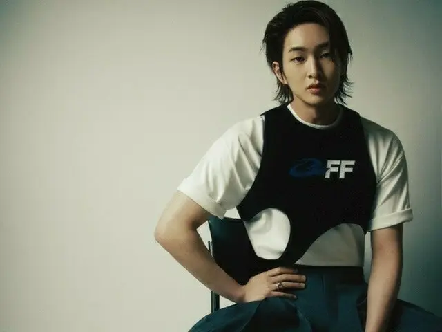Onew (SHINee) released the pictures. allure. . .