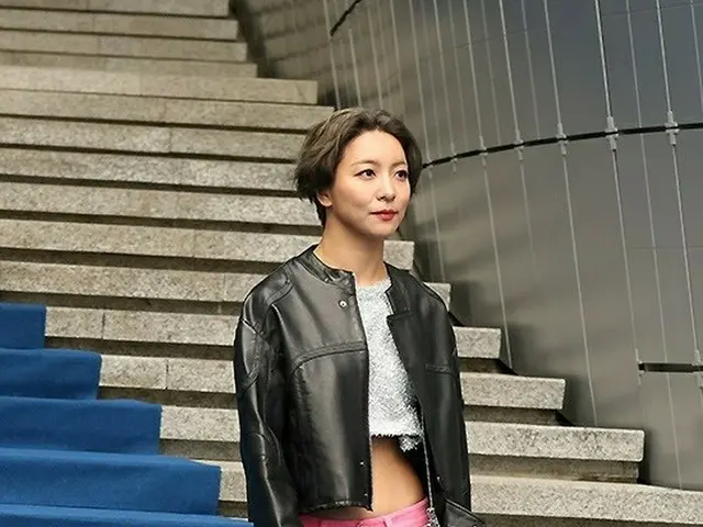루나(f(x)), 서울 패션 위크에 등장. .