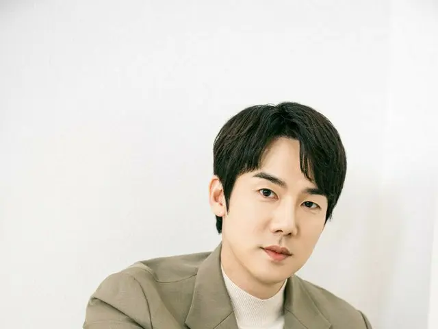 It was another netizen who posted an apology for actor Yoo YeonSeock's powerharassment revelation. .