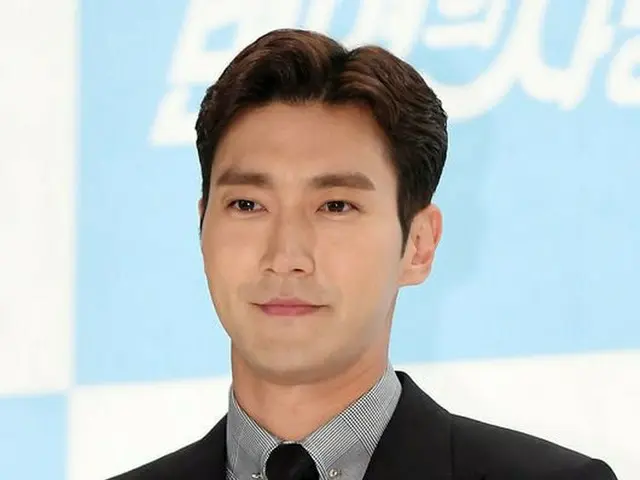 SUPER JUNIOR Choi Si Won, not participating in the group's 8th albumbroadcasting activities. His man