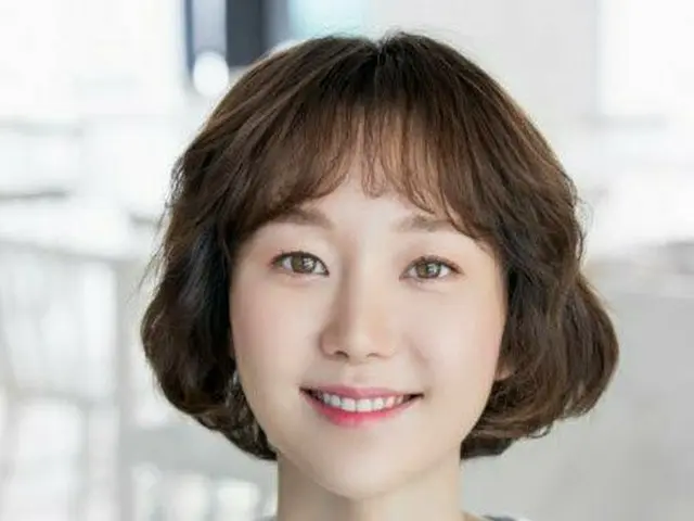 Actress Lee YuYoung, will not leave the mortuary of her lover late Kim Ju Hyuk... Never stops crying