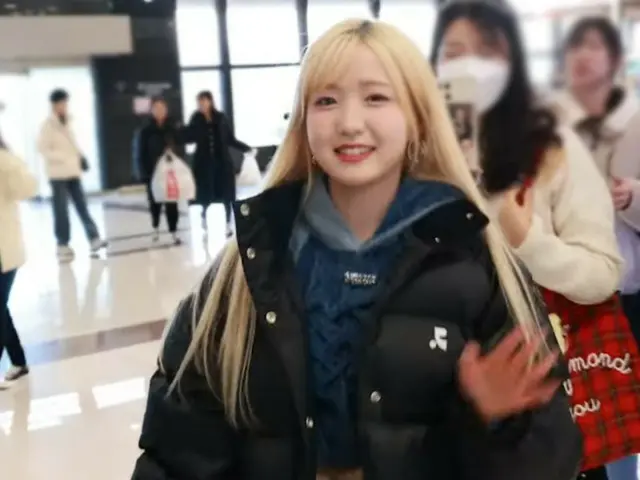 혼다 히토미, 'MMA 2023' 레드카펫의 MC를 마치고 3일 오후 귀국의 모습 @ 김포국제공항.