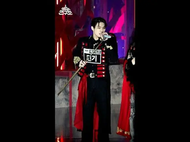 [직캠 보고서🔍] 티니들 따뜻하게 해주려고 일본에서부터 준비한 에이티즈_  이게 바로 미친 폼🔥 #에이티즈_ _  #미친폼 #Shorts<b