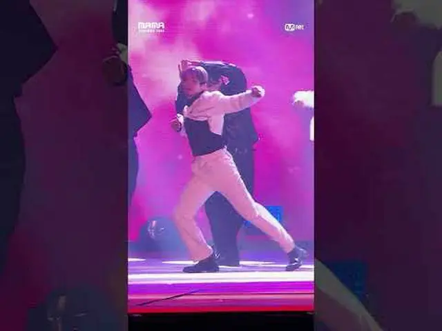 타로짱이 인간 각도기 인간 컴퍼스라니 #2023MAMA<br><br>#RisingSun #RIIZE_ _  #RIIZE_  #SHOTARO #쇼