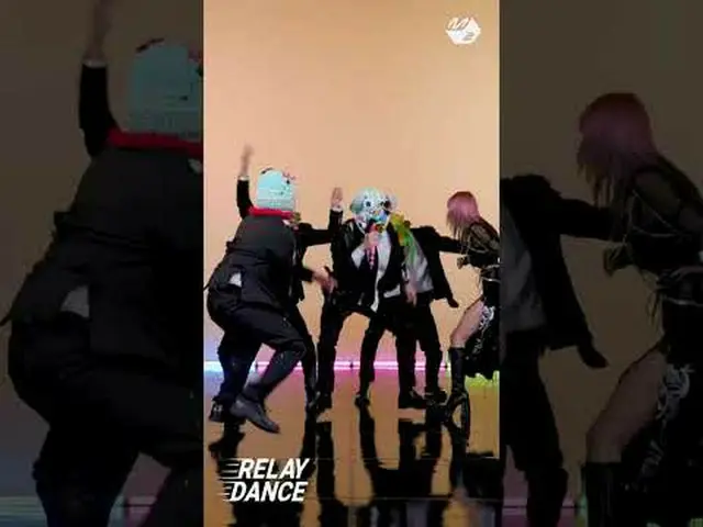 댄서한테 마이크 넘기는 릴댄 처음 봄 (feat.예나) | 릴레이댄스<br><br>More from #M2? :D<br><br>Facebook: