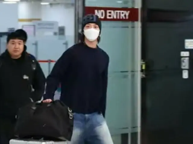 로운, 11일 오후에 귀국의 모습＠김포국제공항.