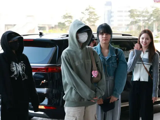 NiziU, 7일 오후 일본을 향해 출발의 모습 @ 김포 국제 공항.