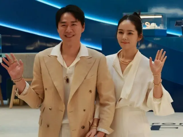 윤준훈&한가인 부부, 'FRED' Force10 Cruise 팝업 스토어 포토콜에 참석.