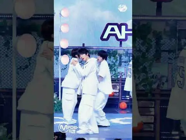 잘생쁨의 대명사인 아홉의 데뷔곡 '그곳에서 다시 만나기로 해'<br><br>More from #M2? :D<br><br>Facebook:   <