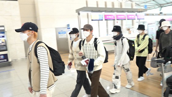 [독점] 11 월 데뷔 보이 그룹 'INI', Mnet 'KCON'등 한국에서의 일정을 마치고 일본으로 귀국