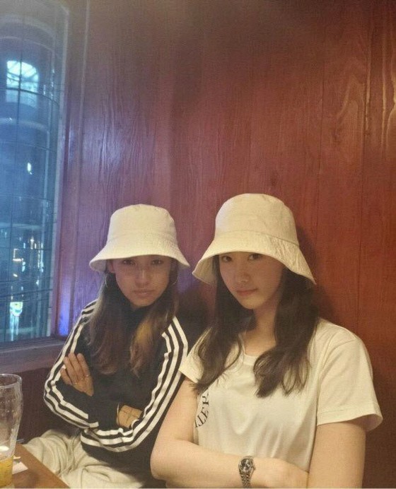 "노래방 라이브 방송 소동"이 효리 '시기에 맞지 않는 행동을 깊이 반성 ... 사과한다 "