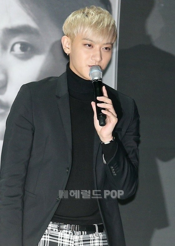 전 'EXO' TAO, 촬영 중 이른 아침에 응급실행...'심각해 보인다'