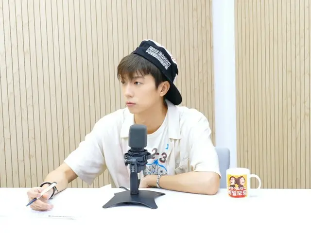 「2PM」チャン・ウヨン、キム・スクと対決…衝撃的な腕相撲の結果は？