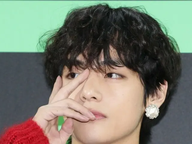 'BTS' V, Spotify 팔로워 2000만 돌파… K팝 솔로 아티스트로 첫