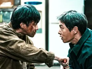 Song Joong Ki 주연 영화 '이 엉뚱한 세계에서', 장면 사진 & 본편 영상 해금