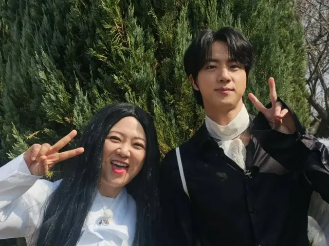 김숙, 'BTS' JIN과의 투샷 공개… 기쁜 미소
