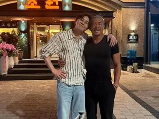 요시히로 아키야마, 박서준과 사이좋은 투샷… "나보다 더 남자였어"