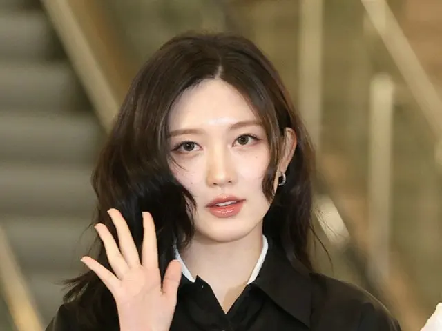 「IVE」GAEUL, 잠실야구장에 등장… LG 대 한화의 빅매치 시구식으로 '승리의 요정'에