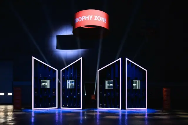 計50個のトロフィーが展示された「TROPHYZONE」