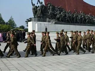 북한이 공연에서 러시아 파병 병사의 사진을 비추는 이유=관에 눈물을 흘리는 김총서기의 모습도