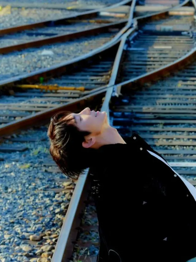 イ・ジュンギ、かわらないビジュアル公開…夏の暑さも吹き飛ぶ