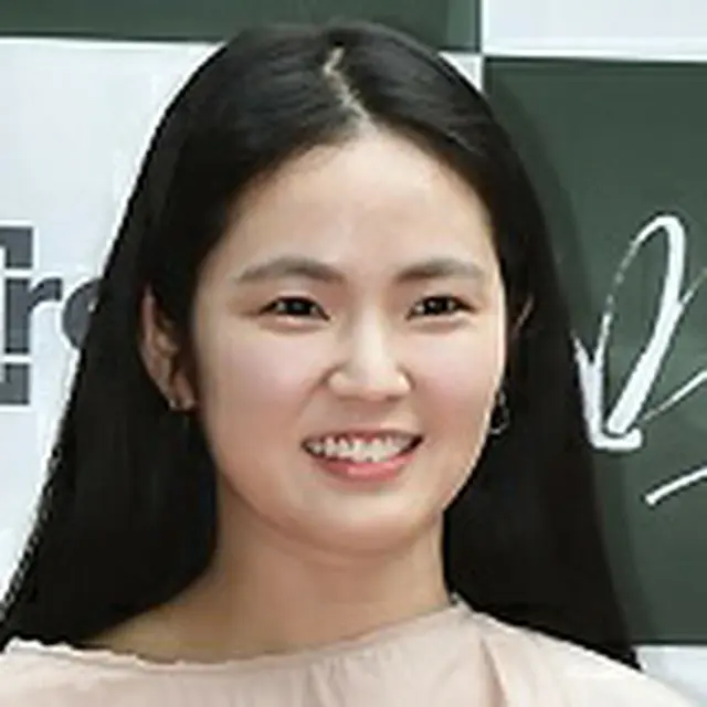 Jo MinKyeong（ホン・ウンヒ）