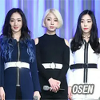 LADIES’ CODE