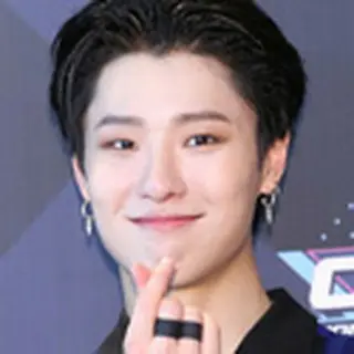 Cho Seung Youn（EX X1）