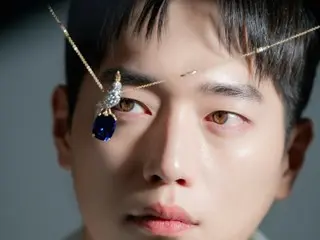 배우 Seo KangJoon, 그라비아 촬영 비하인드 공개…“대한민국에서 혼자만 있었다는 눈동자”