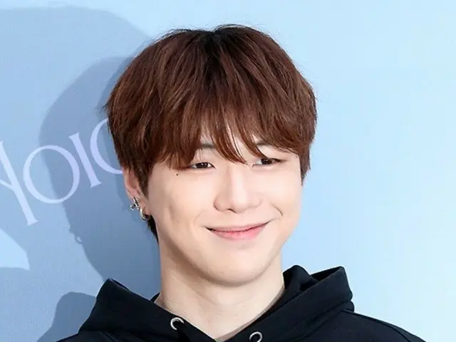 【포토】KANGDANIEL(KANGDANIEL), 패션 브랜드의 팝 스토어 오픈 이벤트에 참가…미소로 손가락 하트