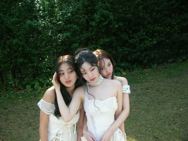 '트와이스' 나영, 지효&다현과 함께 숲의 요정 같은 비주얼