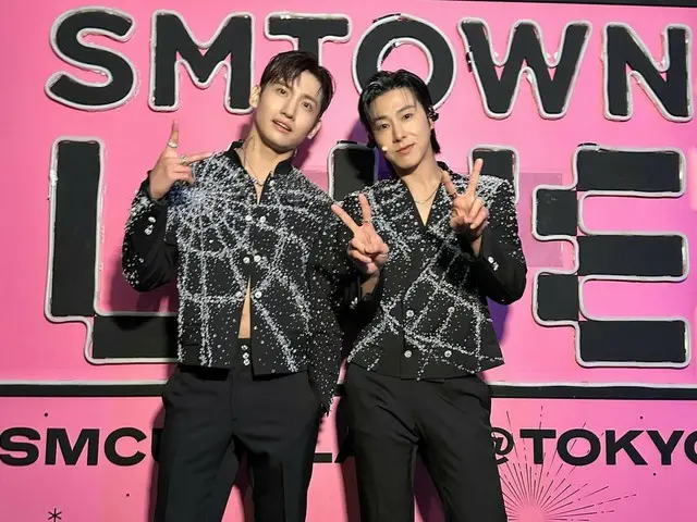 'TVXQ', 'SMTOWN LIVE'의 도쿄돔 공연을 마치고… 아시나가 스타일에 시선 못박음