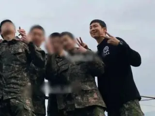 'BTS' RM, 군복무 중인 근황 공개… 전우들과의 늠름한 단체샷