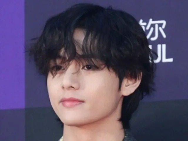 'BTS' V, “챌린지를 함께 하고 싶은 남성 스타”로 1위에!